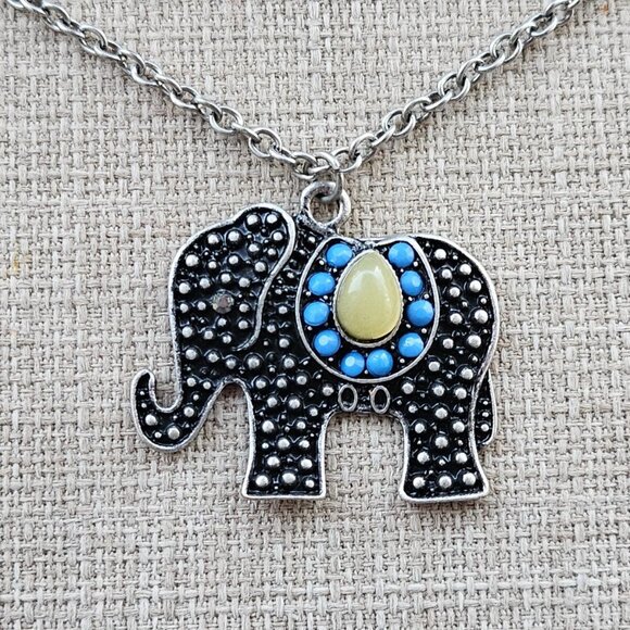 Decree ELEPHANT Pendant Necklace Fashion Jewelry NWT - Picture 8 of 11